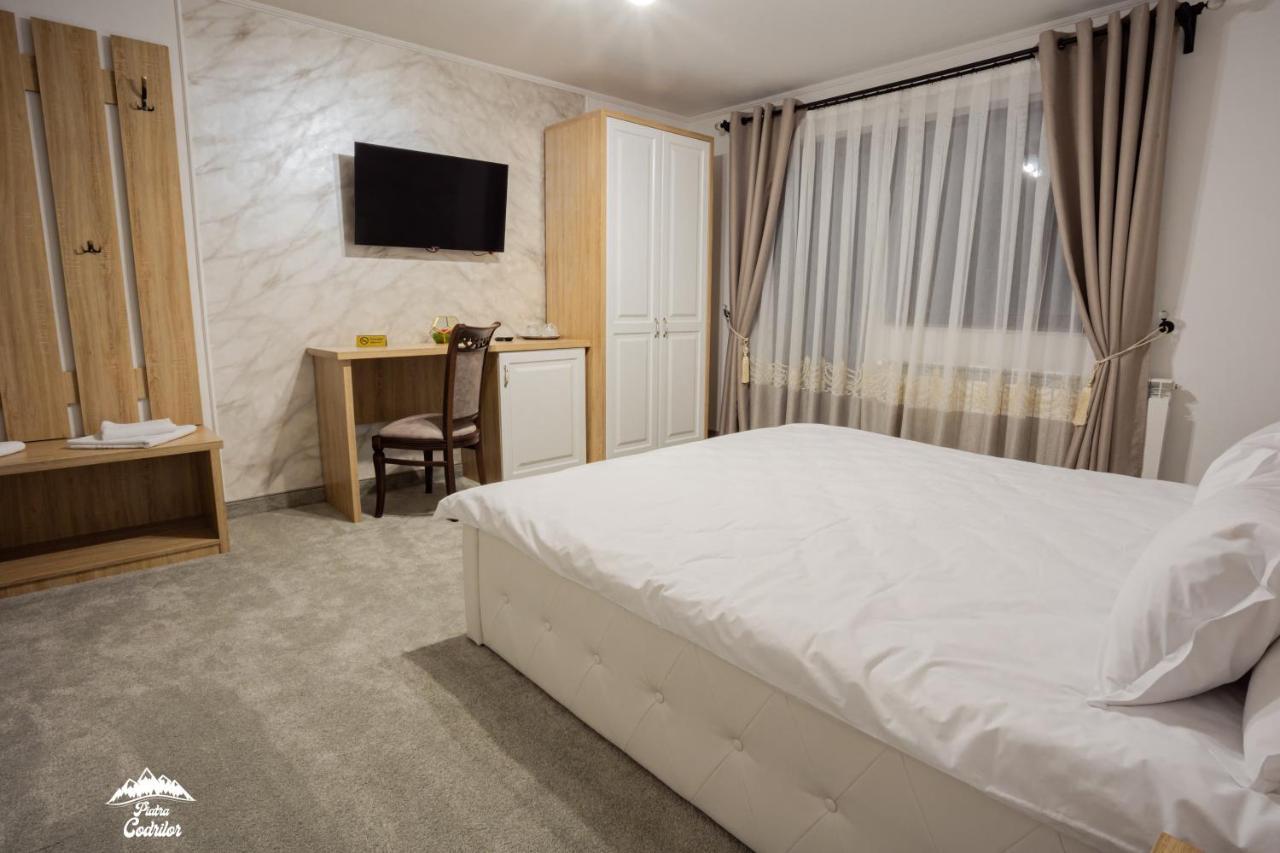 Piatra Codrilor Hotel Dorna-Arini Buitenkant foto