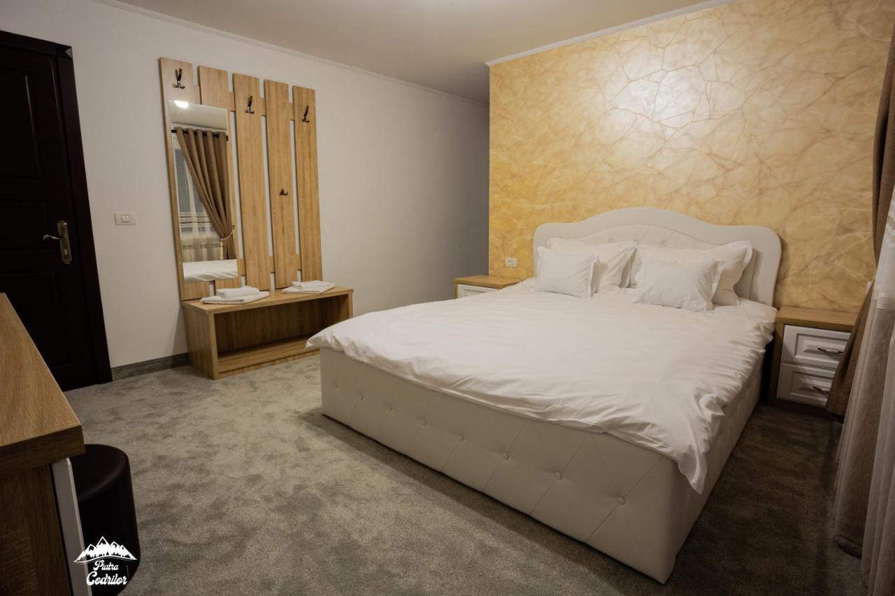 Piatra Codrilor Hotel Dorna-Arini Buitenkant foto