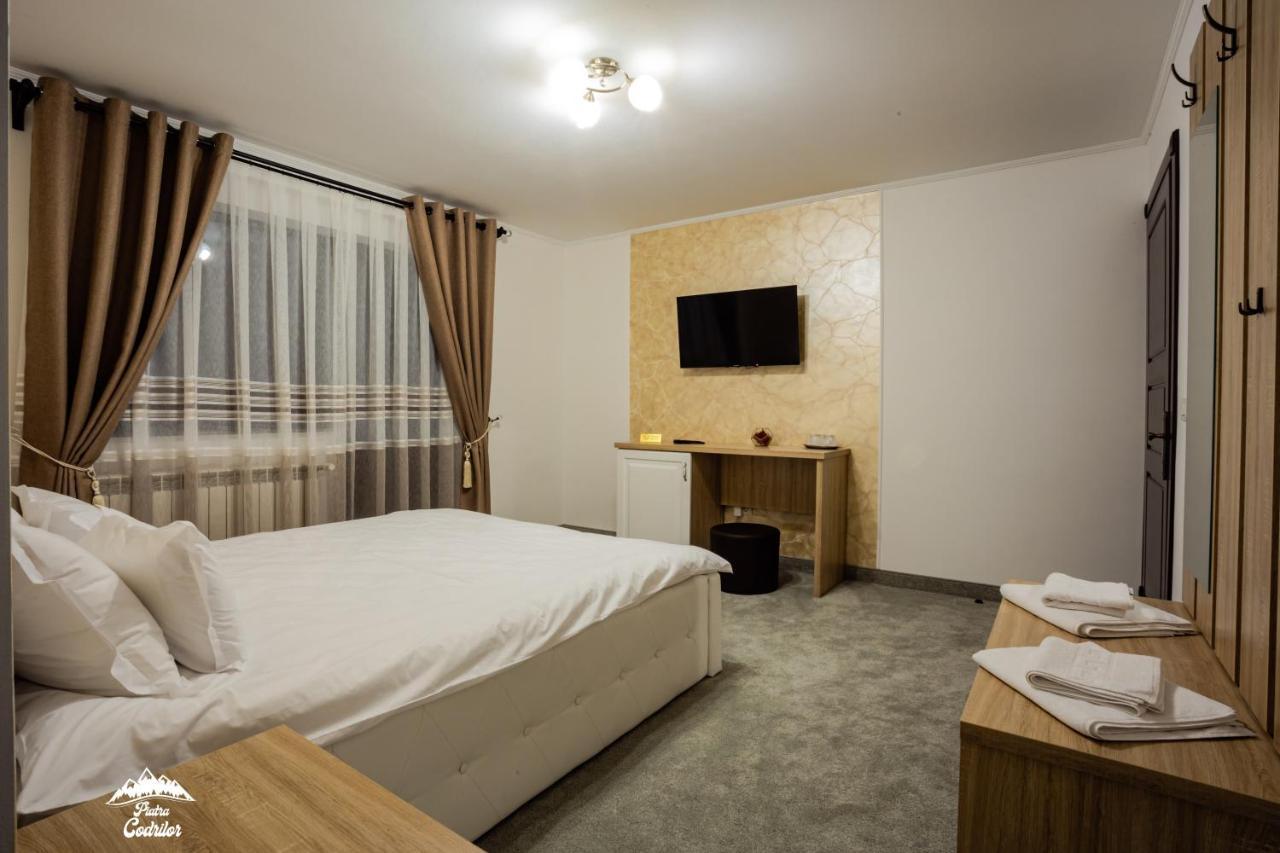 Piatra Codrilor Hotel Dorna-Arini Buitenkant foto